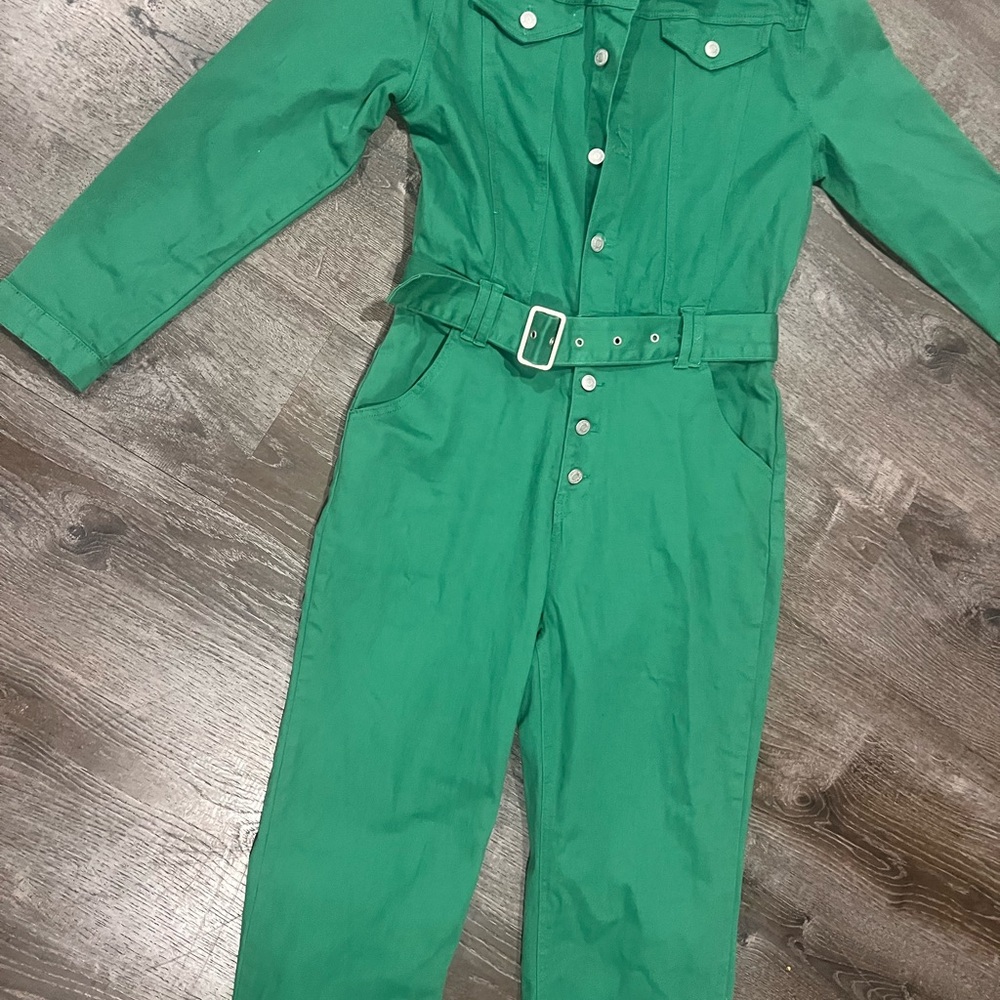 New York & Company Green Long Sleeve Belted Jumpsuit